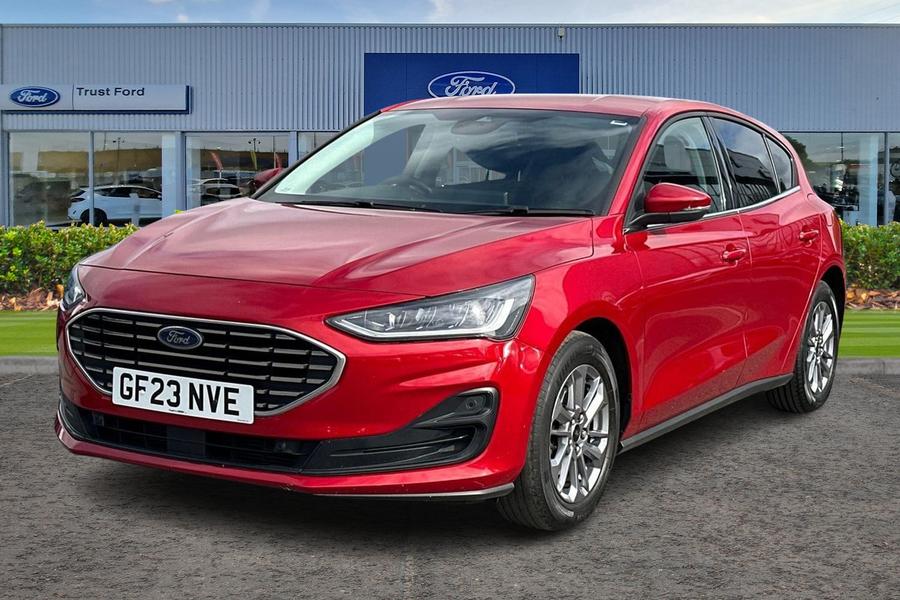 Ford FOCUS Photo autoimg-8d82deb2fa54acce21e2387a3c2f033de5e48d2e.jpg