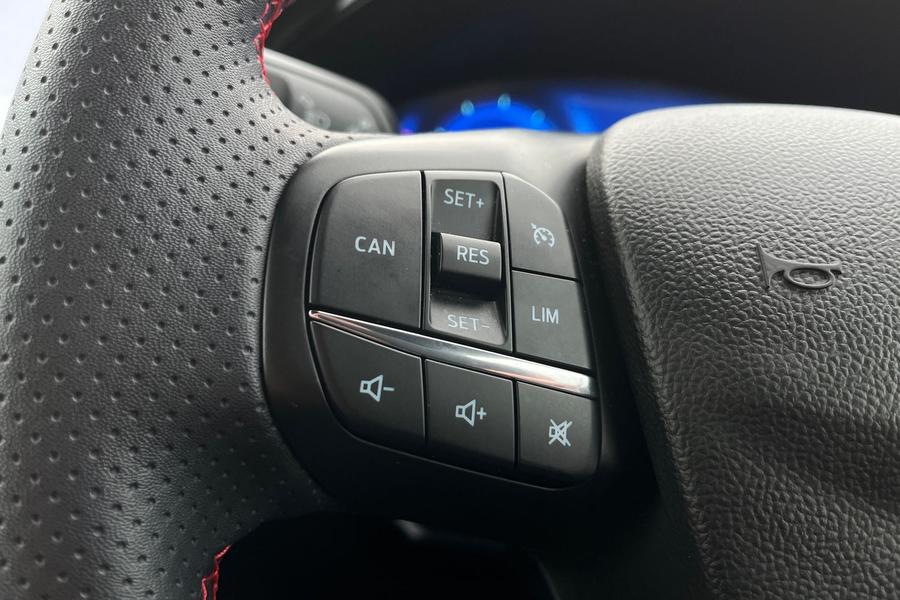 Ford Focus Photo autoimg-8d9027478dfb200a15004a71cfdc9ad606d35c47.jpg