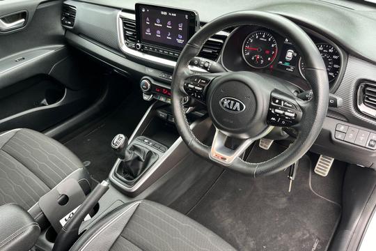 Kia Stonic Photo autoimg-8d93496e00da54531f667a73431ac081d974d2d5.jpg