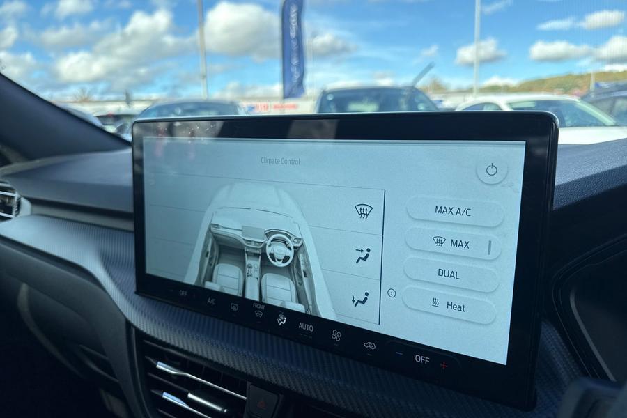 Ford KUGA Photo autoimg-8d9d1b63bd9ea2bba60c9886ff9b63a49d74c6fc.jpg