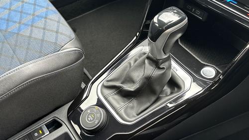 Volkswagen T-Roc Photo autoimg-8da36e615f87526a911bfc702aa36bac4b215c8f.jpg