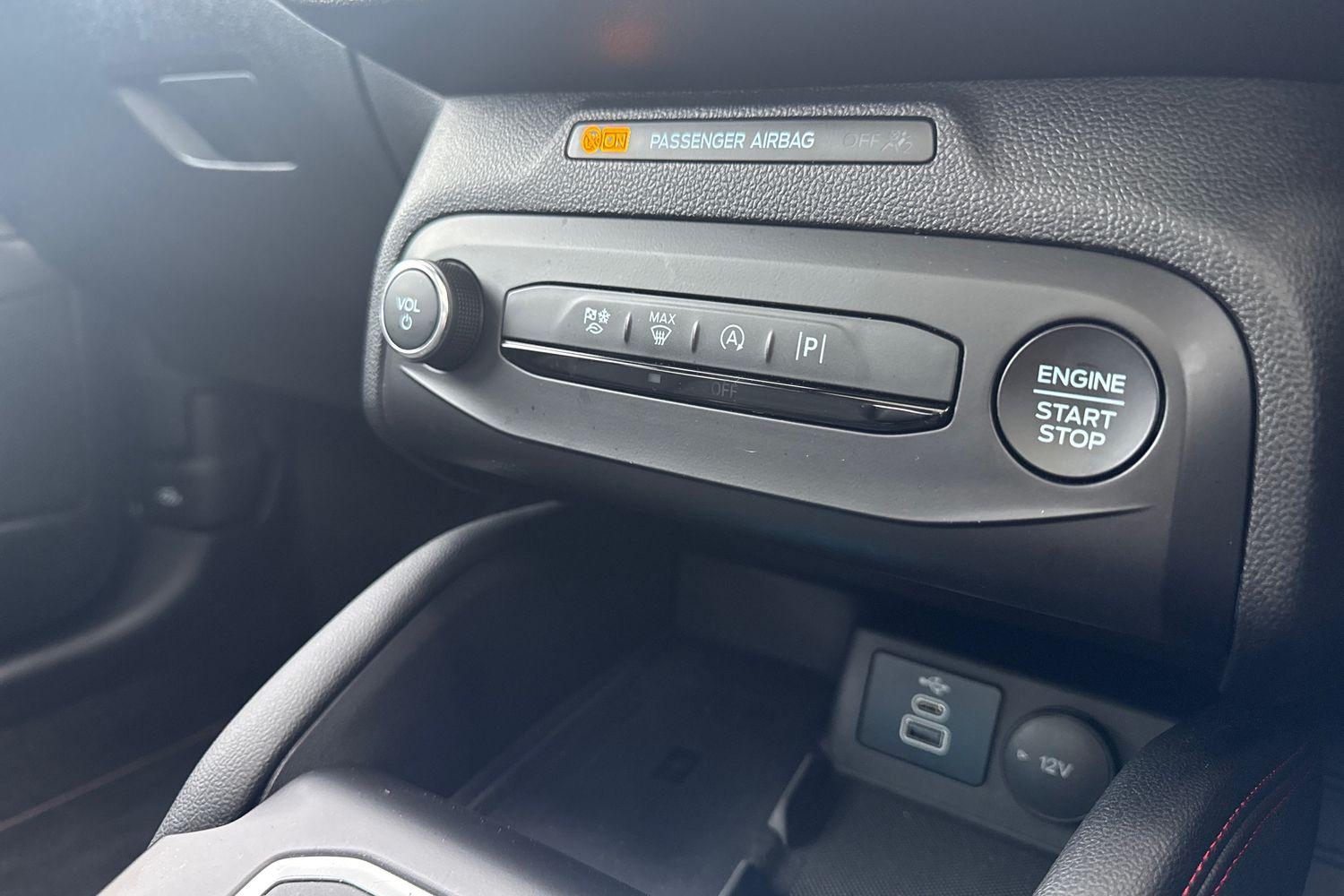 Ford FOCUS Photo 27