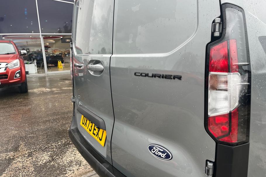 Used FORD TRANSIT COURIER OX73EXJ 39