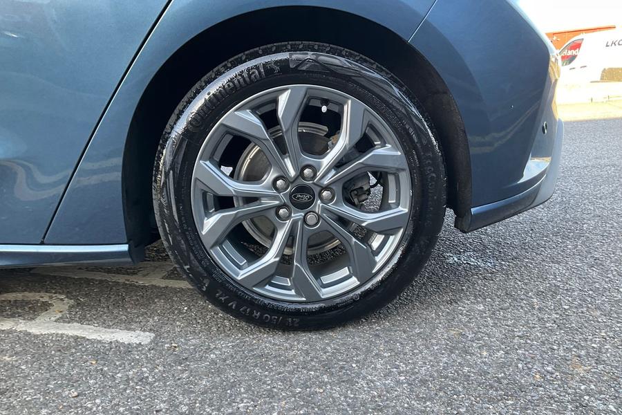Ford Focus Photo autoimg-8da6ce8cb63f234523aaee5cc75bd32b360d3293.jpg