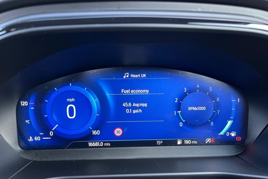 Ford Focus Photo autoimg-8da6f7926fad5cde83e7407ae0ce636da1f708bb.jpg