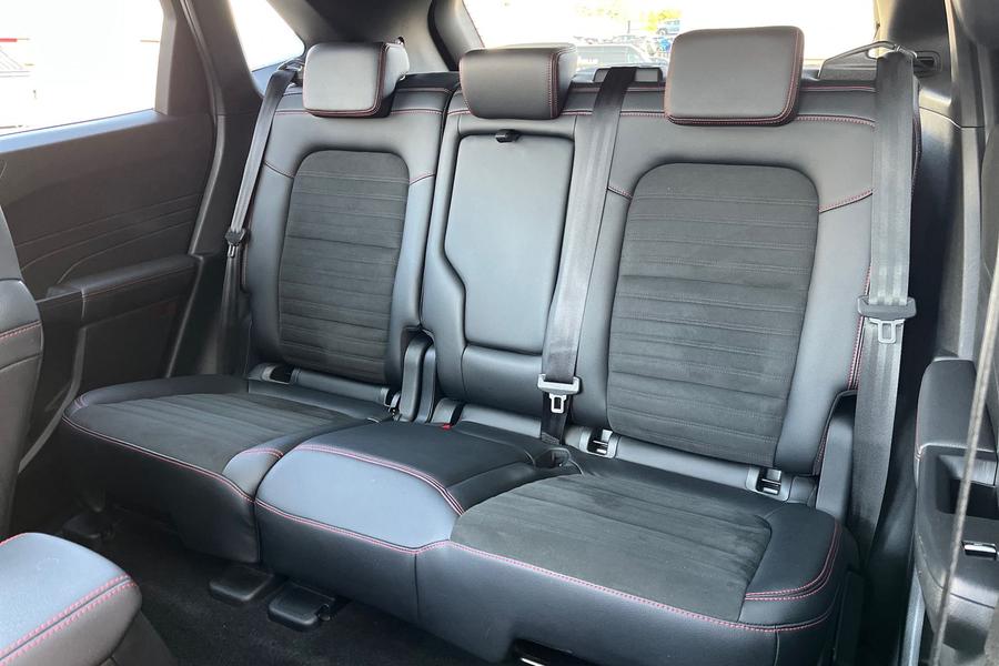 Ford Kuga Photo autoimg-8dac35437b8805c9fefc29733d95ae1dd1637e35.jpg