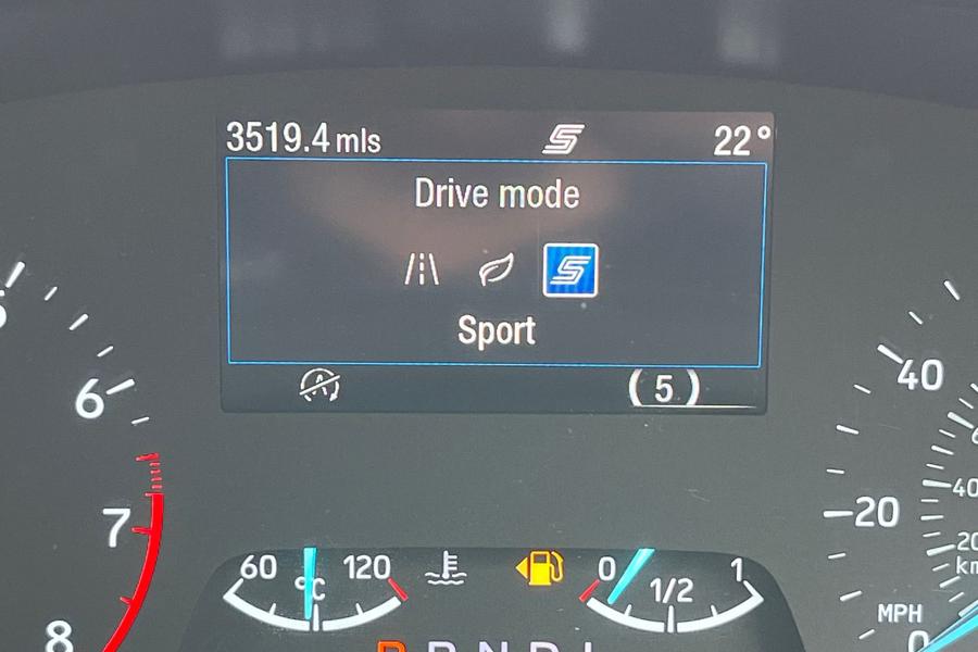 Ford FIESTA Photo autoimg-8dac972fb01fbd6332c0796ae624ed034df48a01.jpg