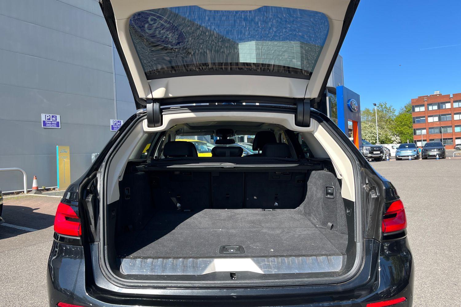 BMW 5 SERIES Photo 20