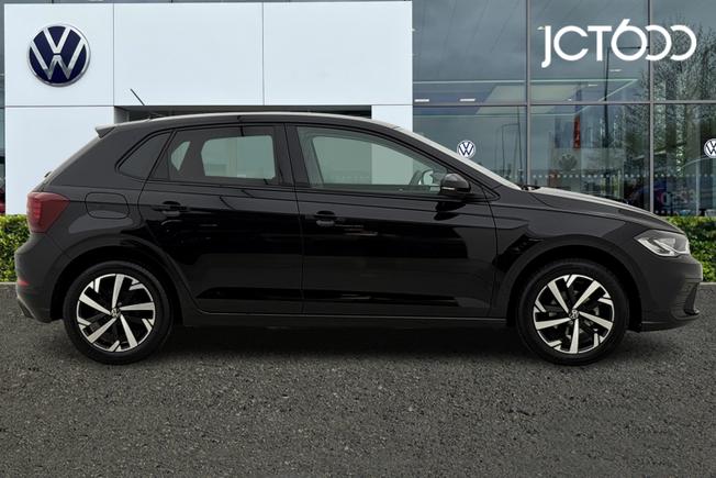 VOLKSWAGEN Polo Photo 4