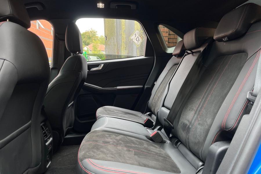 Ford Kuga Photo autoimg-8db510eda43ff97b5bf14be5fd71ace2e3b7604f.jpg