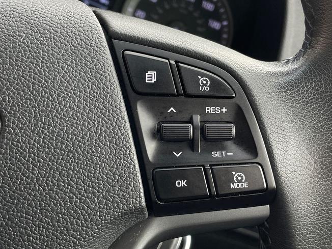 HYUNDAI Tucson Photo 17