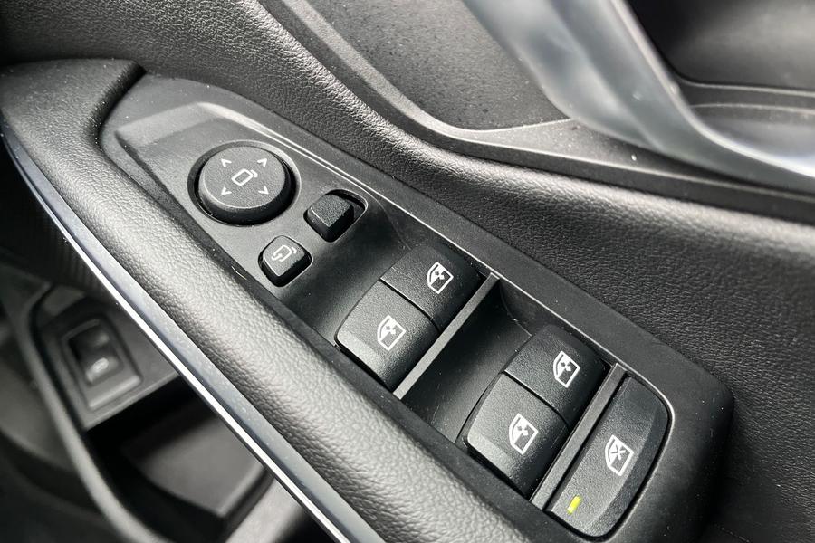 BMW 3 SERIES Photo autoimg-8db9c169b8590adbca774d584133606d852bbe09.jpg