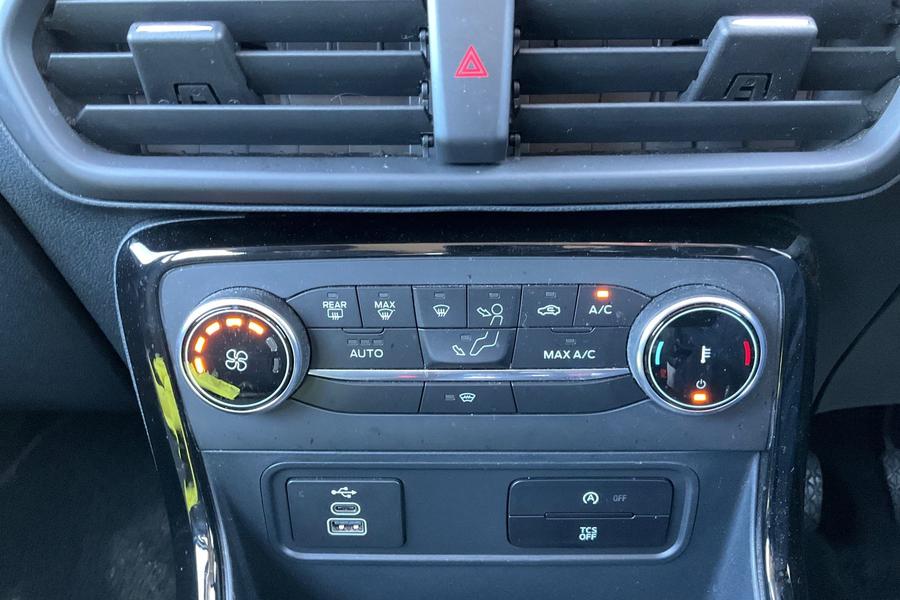 Ford ECOSPORT Photo autoimg-8dc0fd0c5b0b9d773cf03781997eb0d790feb017.jpg