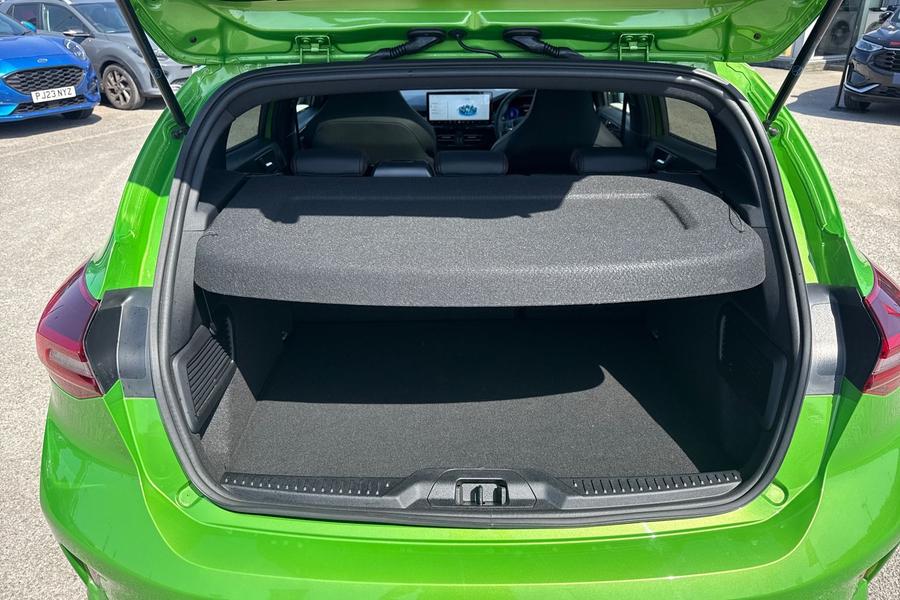 Ford FOCUS Photo autoimg-8dc2bc85dd6f60a37326673888472c18f77064c5.jpg