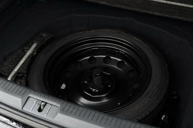 VOLKSWAGEN Golf Photo 48