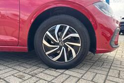 VOLKSWAGEN Polo Photo 5