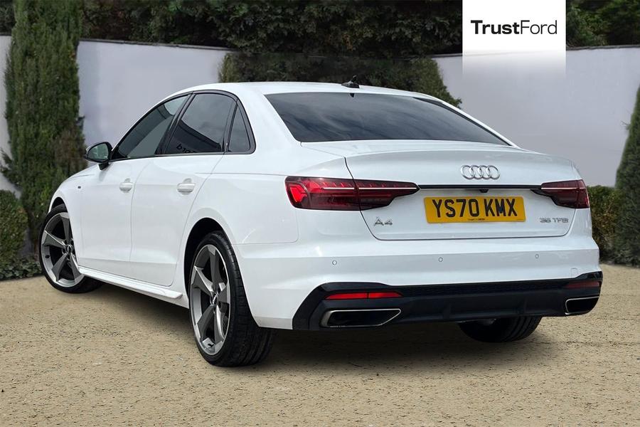 Audi A4 Photo autoimg-8dcc7c08c2de3cddd9715701a603a8c1a697d654.jpg
