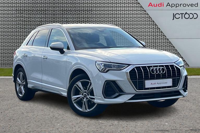 Used 2022 AUDI Q3 1.5 TFSI CoD 35 S line SUV 5dr Petrol S Tronic Euro 6 (s/s) (150 ps) White at JCT600