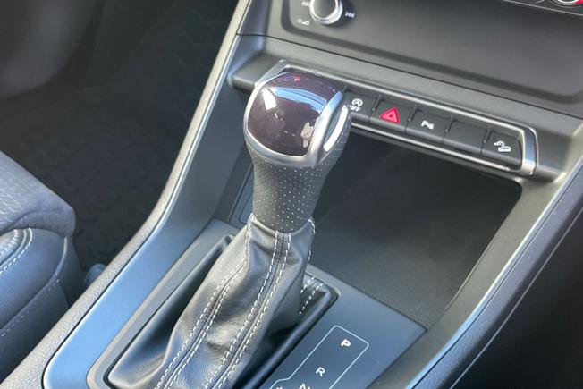 AUDI Q3 Photo 31