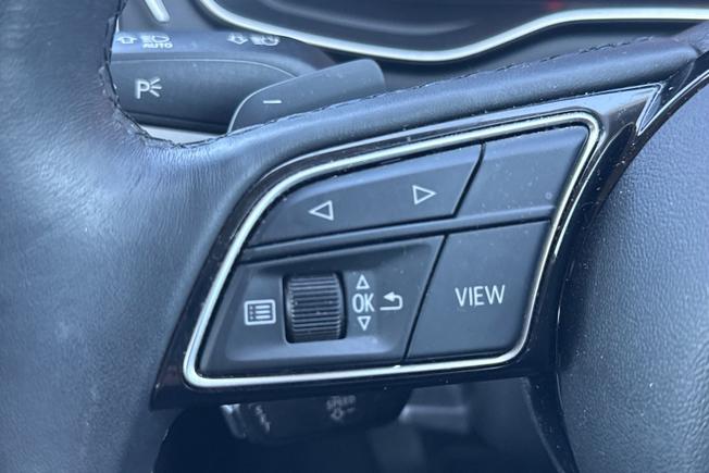 AUDI A4 Avant Photo 16