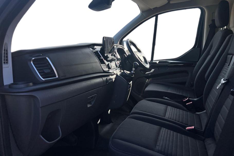 Used FORD TRANSIT CUSTOM YR70ZBN 3