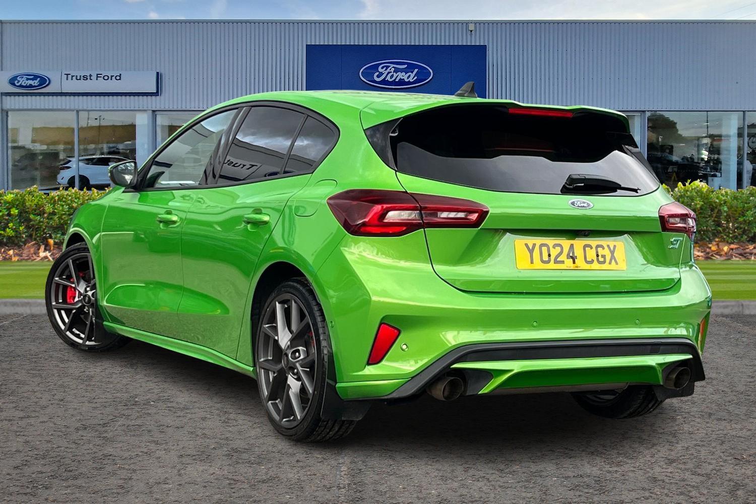 Ford FOCUS Photo 1