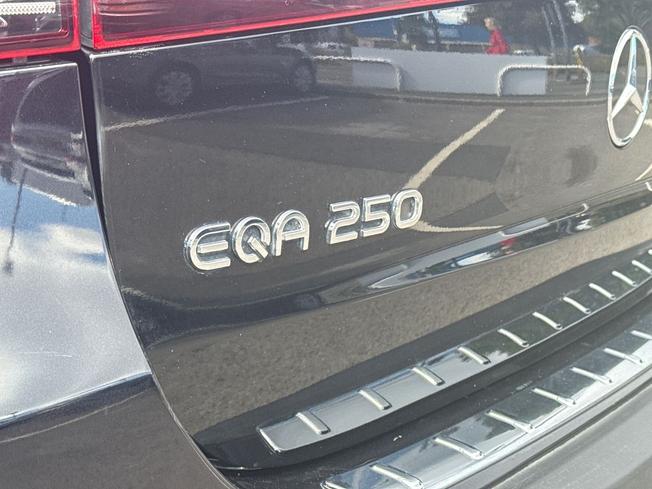 MERCEDES-BENZ Eqa Photo 34