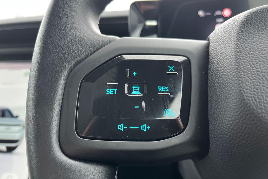 Used Ford EXPLORER NC25FME 25