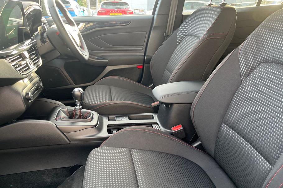 Used Ford FOCUS MA75GMV 19