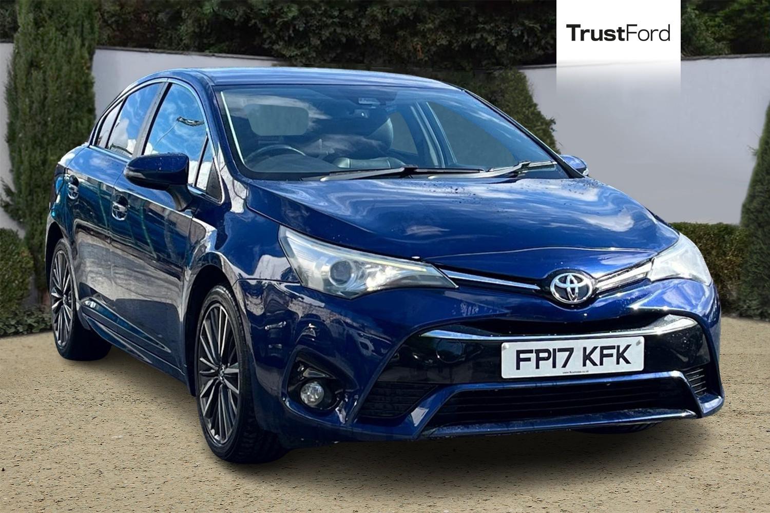 Toyota AVENSIS Photo 0