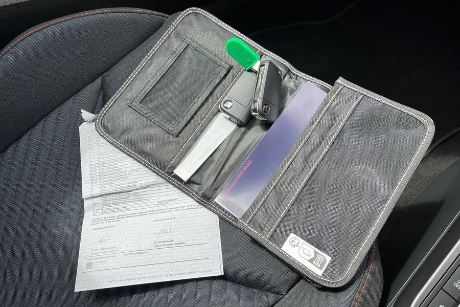 SEAT ARONA Photo autoimg-8de0946eaf94b10055d9ae39d2413f94ac87d405.jpg
