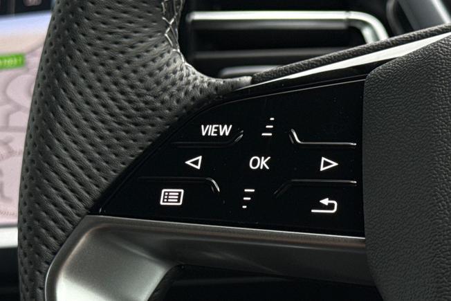 AUDI  Q4 Photo 16