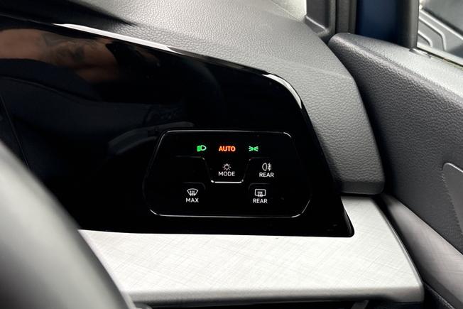 VOLKSWAGEN Golf Photo 27