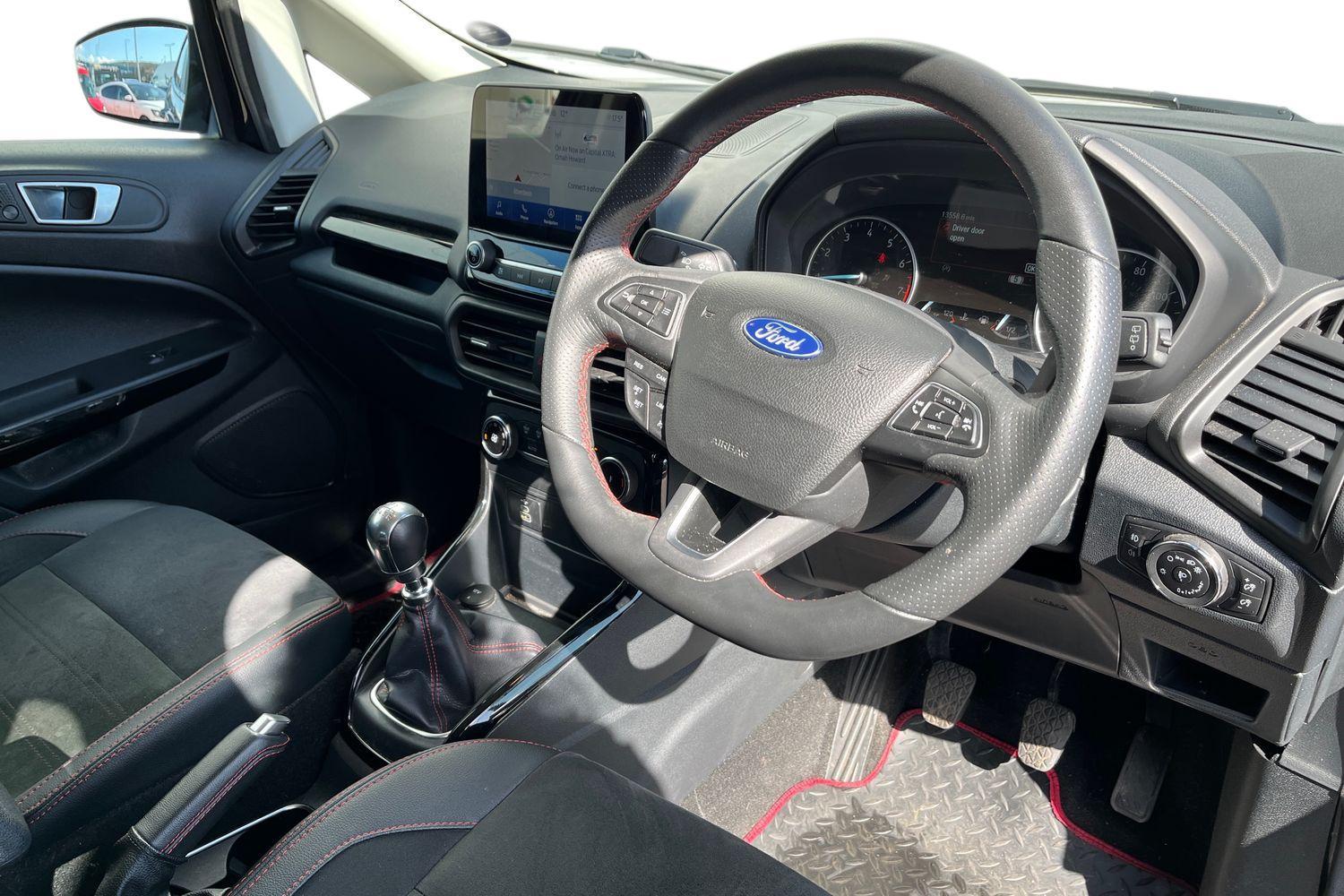 Ford ECOSPORT Photo 8