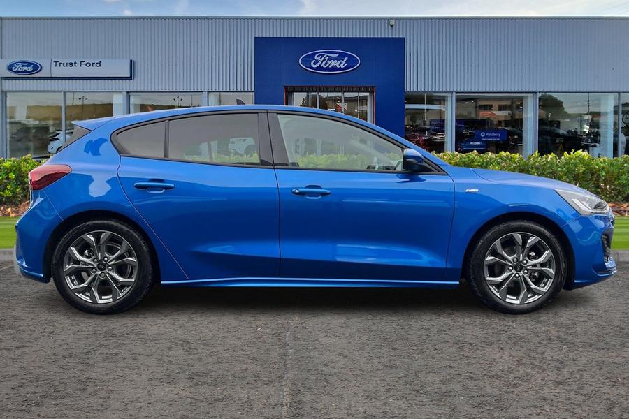 Ford FOCUS Photo autoimg-8ded1fd62f496a475d1161653a2323992f5b3fc5.jpg