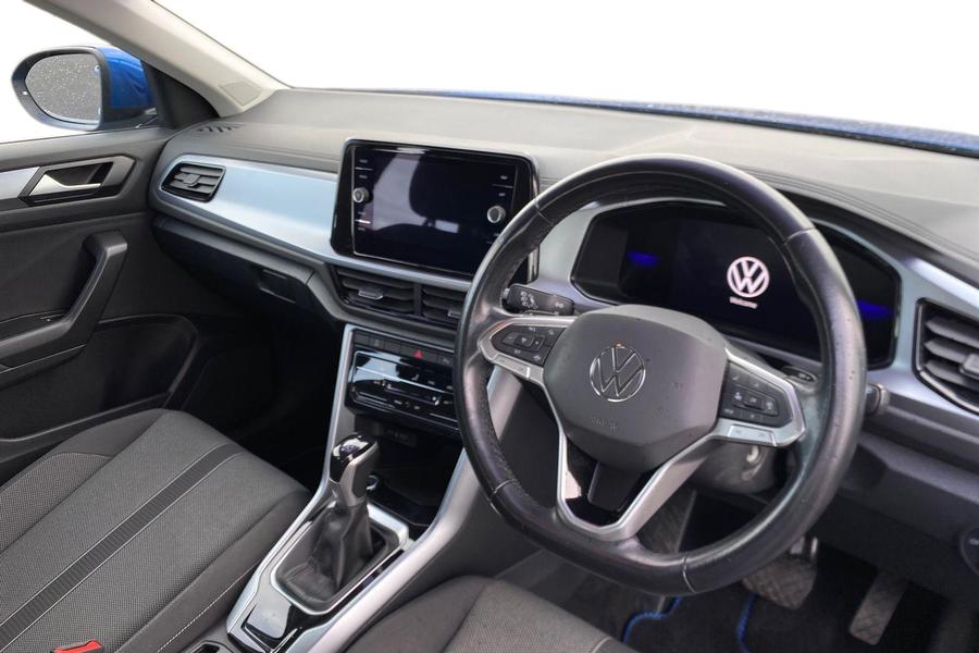 Volkswagen T-ROC Photo autoimg-8dedcd9a704d93ffbc0857c4dbc96fff4ec32774.jpg