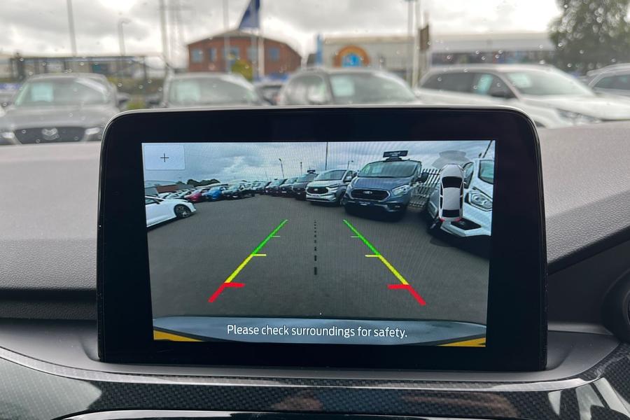 Ford Kuga Photo autoimg-8df0023f77d970ad4e2396ea538c9dc85f77dab3.jpg
