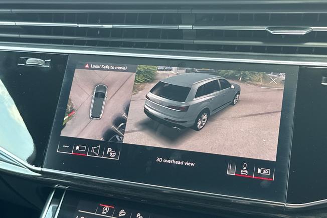 AUDI Q7 Photo 39