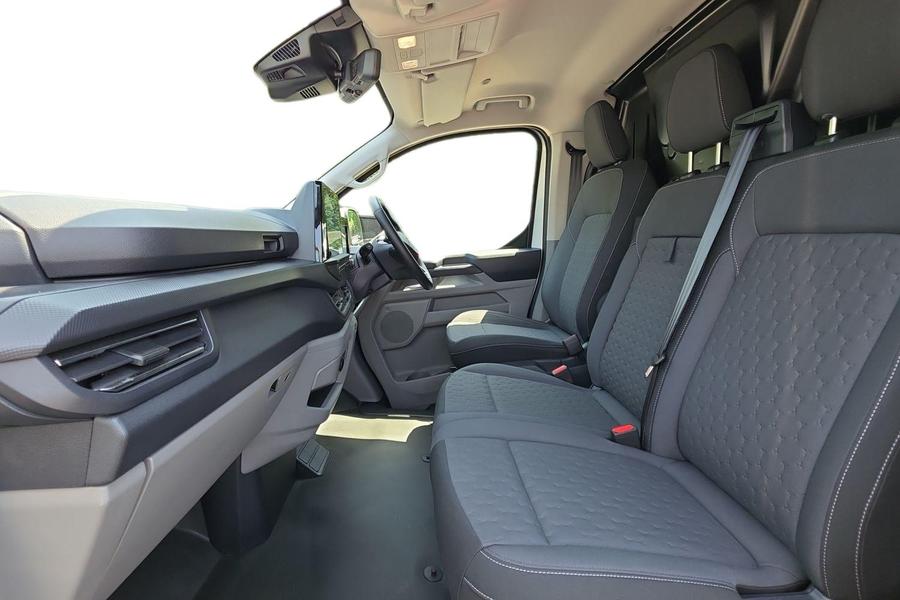 Ford Transit Custom Photo autoimg-8df0d18e08f624b7421bb48fc2aff0ca41e29d14.jpg