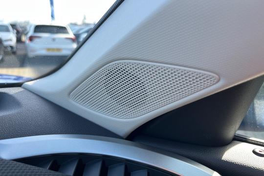 Volkswagen T-roc Photo autoimg-8df2b2912781a4d4f08faf0567ff29a3f230da6d.jpg