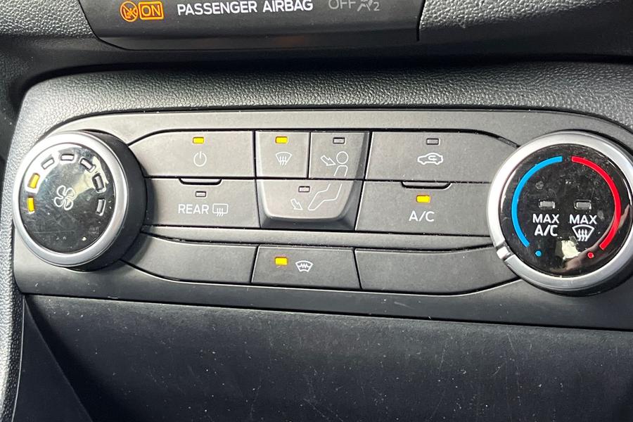 Ford Fiesta Photo autoimg-8df3ecbc5235185cec8a212a3b1dd3c7369a87ba.jpg