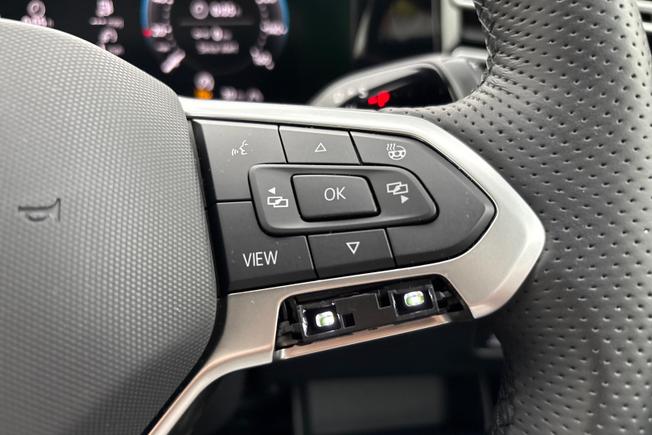 VOLKSWAGEN Tiguan Photo 17