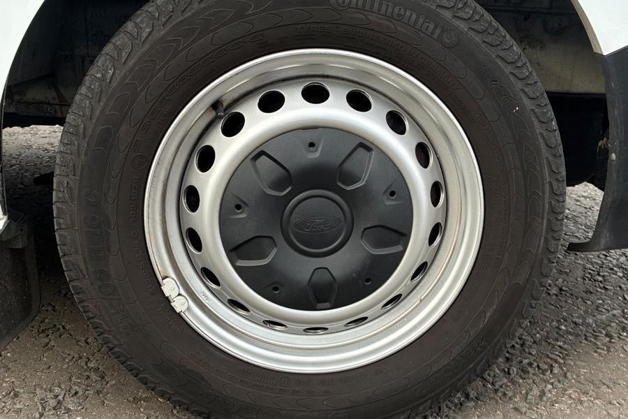 Ford Transit Custom Photo autoimg-8df76ea1a8daac6ee1db49c782c9b77ed03fb210.jpg