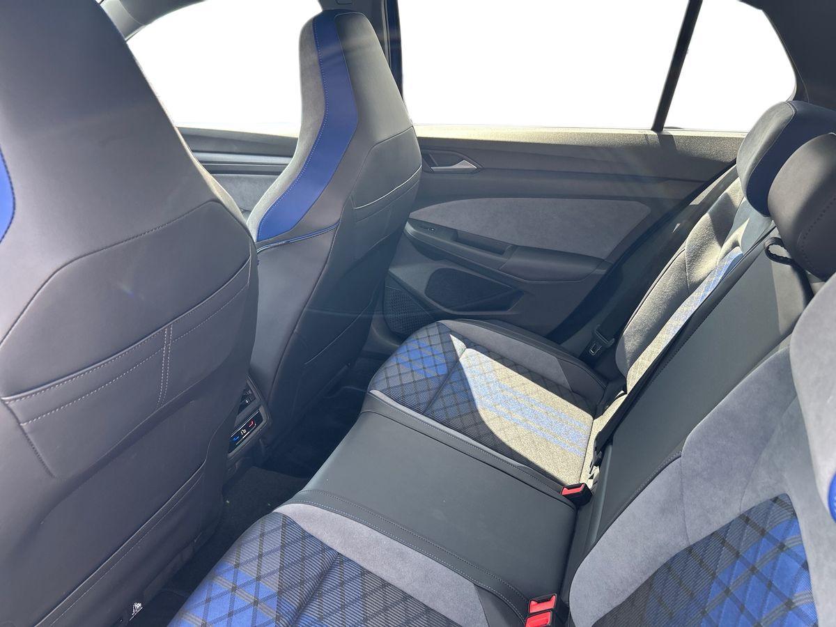 Volkswagen Golf Photo autoimg-8dfdcc142f6c095188c75d66ead320b305799aa9.jpg