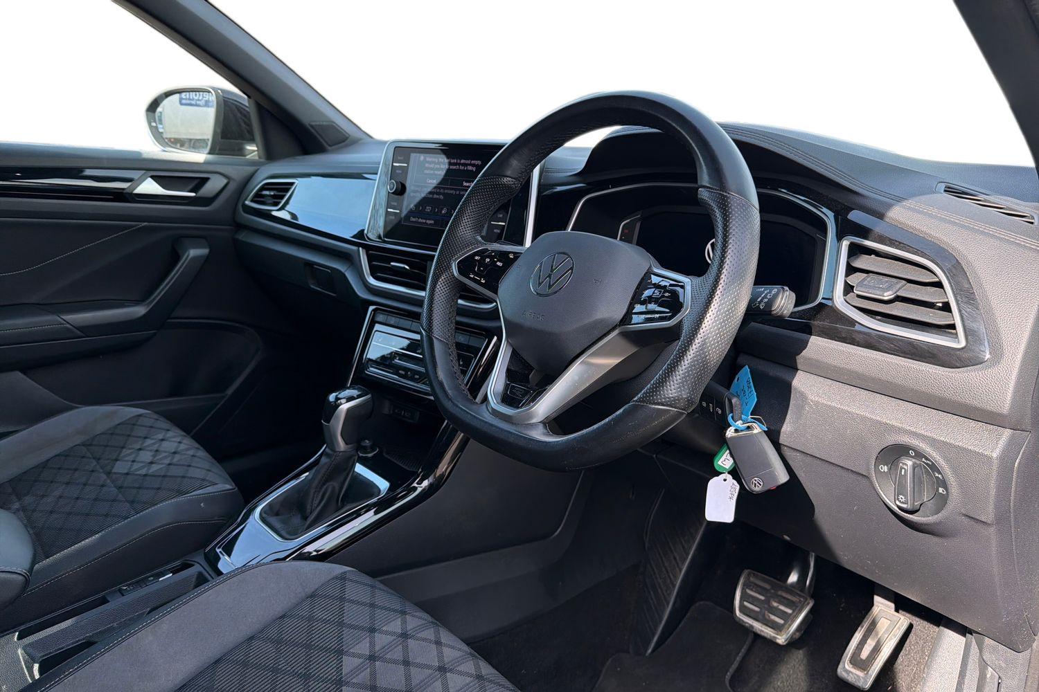 Volkswagen T-ROC Photo 8
