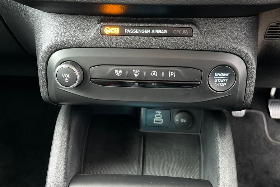 Ford Focus Photo autoimg-8e086ee336e0889efc5b47f45354a09d172df8bc.jpg