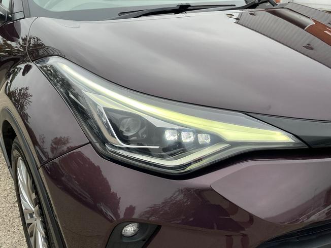 TOYOTA C-Hr Photo 19