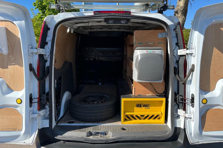 Used FORD TRANSIT CONNECT WV69JAU 6