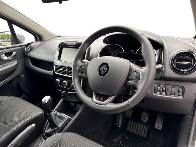 RENAULT Clio Photo 6
