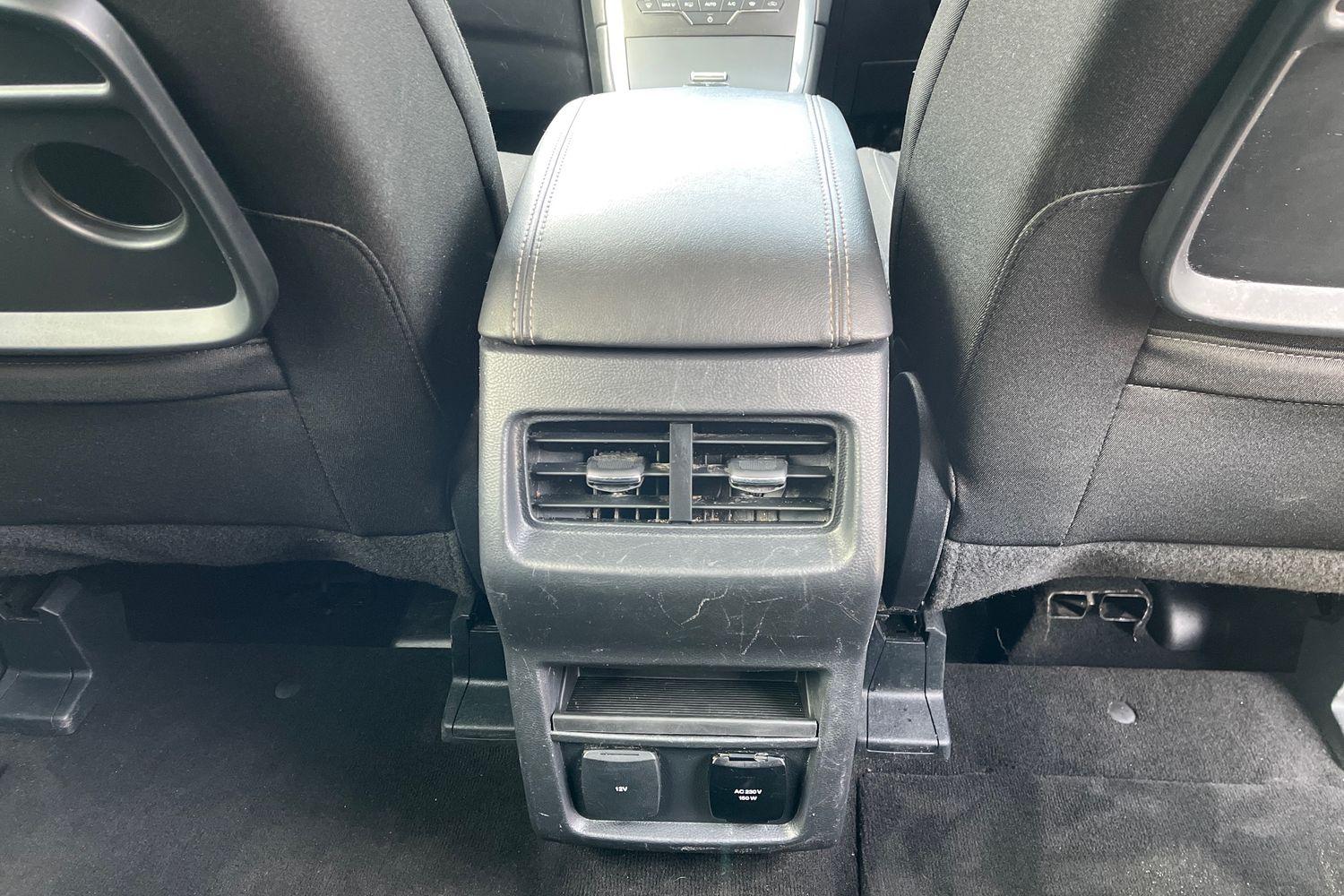 Ford S-Max Photo 27